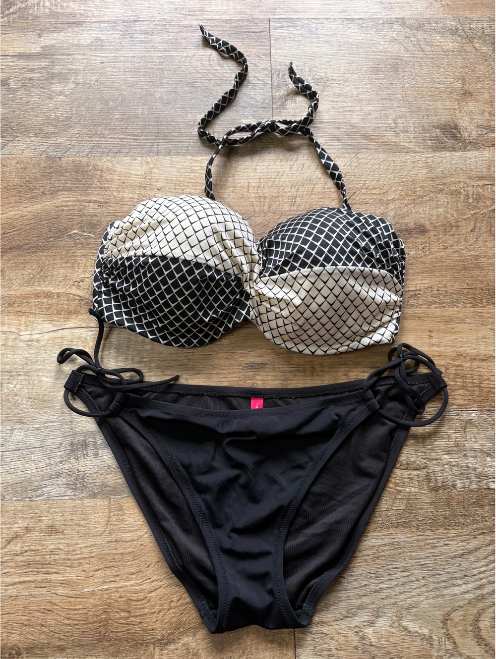Victoria's Secret Black and White Patterned Bikini Set Size Large Top 36DD